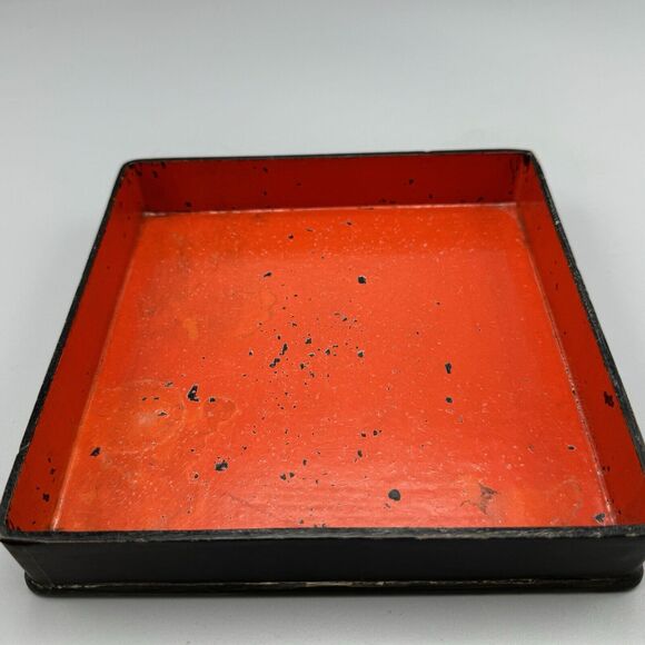 Antique Victorian Hand Painted Lacquered Papier Mache Square Box with Pansies - Picture 15 of 16